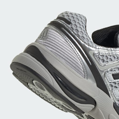 ADISTAR CONTROL 5 SHOES - Grey Two / Core Black / Silver Metallic