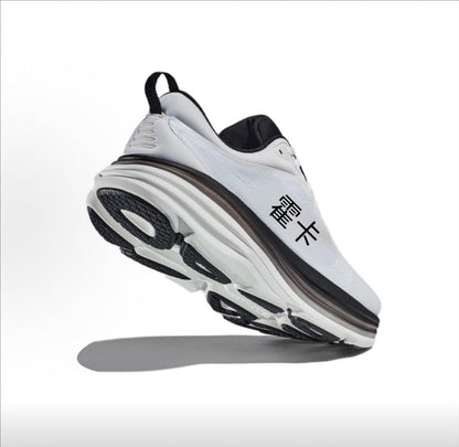 HOKA Bondi 8 Sneakers
