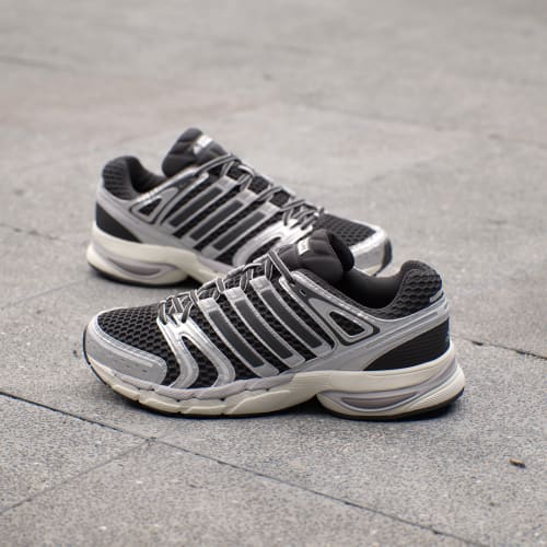 ADISTAR CONTROL 5 SHOES - Core Black / Silver Metallic / Grey One