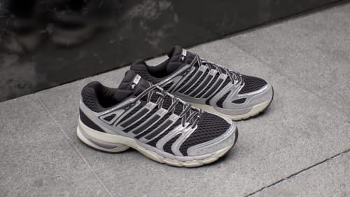 ADISTAR CONTROL 5 SHOES - Core Black / Silver Metallic / Grey One