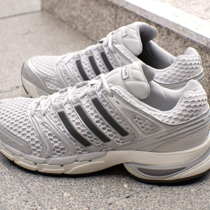ADISTAR CONTROL 5 SHOES - Silver Metallic / Grey One / Core Black