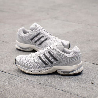 ADISTAR CONTROL 5 SHOES - Silver Metallic / Grey One / Core Black