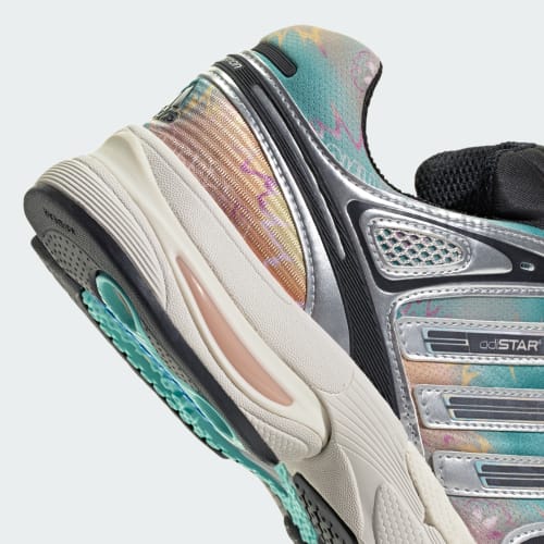 ADISTAR CONTROL 5 SHOES - Silver Metallic / Core Black / Supplier Colour