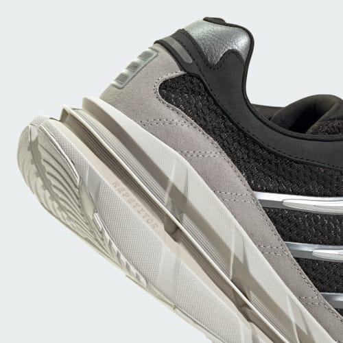 Adistar Hrmy Shoes - Core Black / Silver Metallic / Iron Metallic