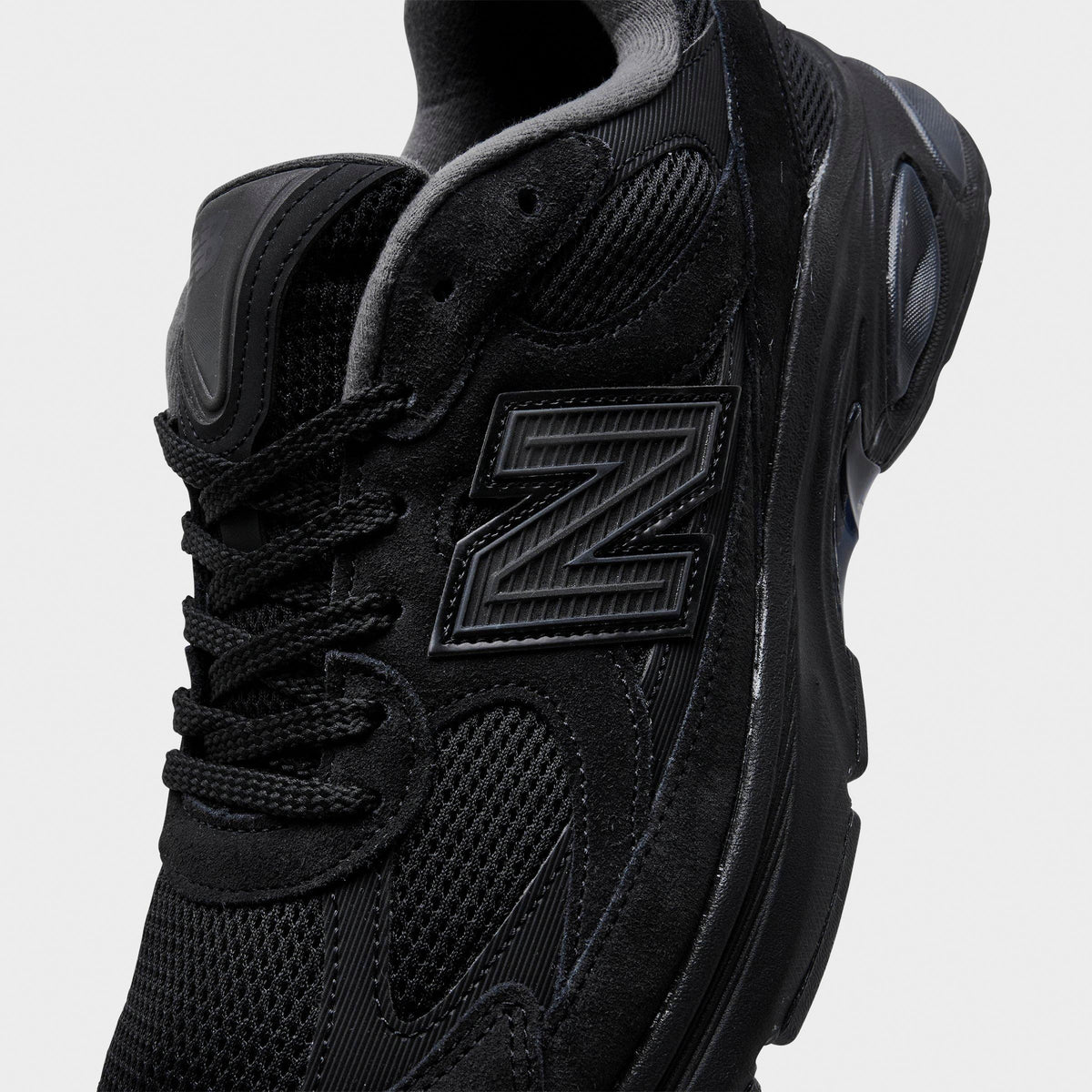 Men's New Balance 2010 Casual Shoes - Black/Black/Black - view 3