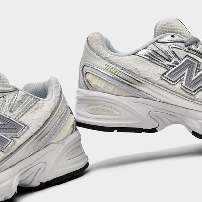 Women's New Balance 740 Lace Casual Shoes - Lace/Silver Metallic/Linen - view 3
