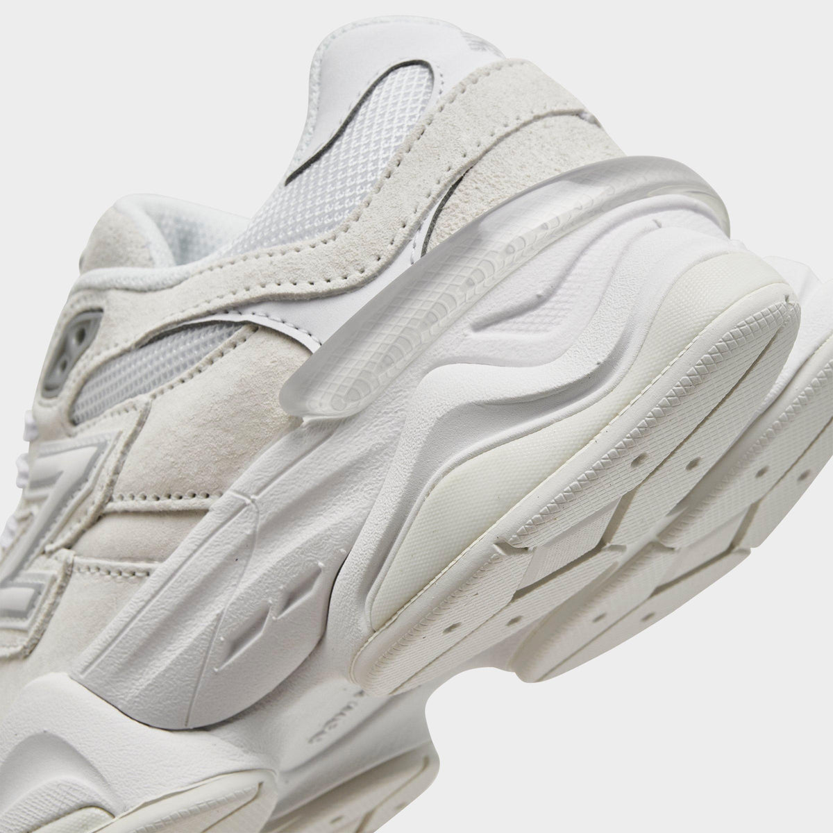 Women's New Balance 9060 Casual Shoes - White/Grey/Neutral  - view 3