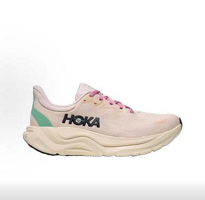 HOKA Arahi 8 Sneakers