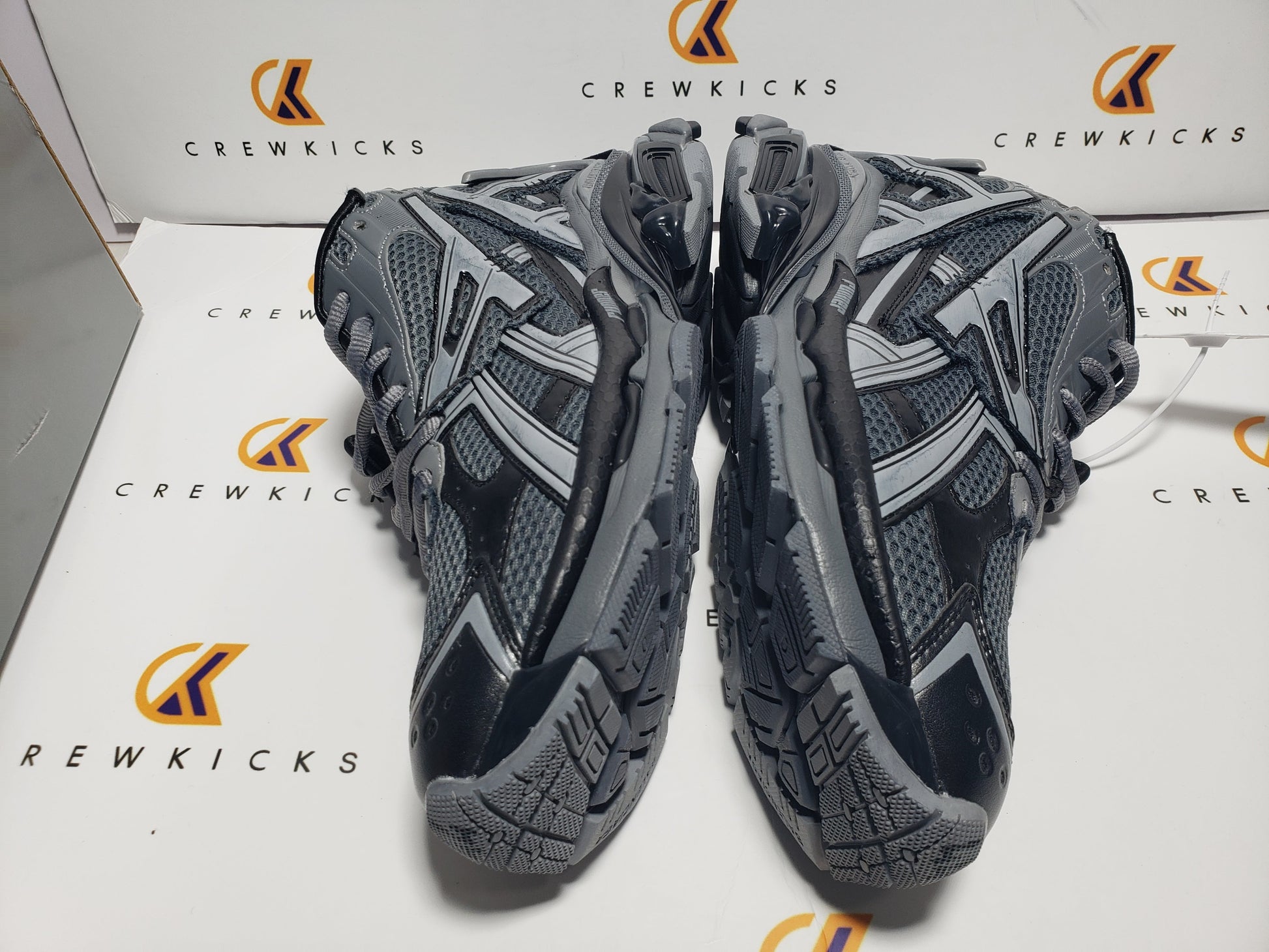 BALENCI Runner All Black Gray - image 4