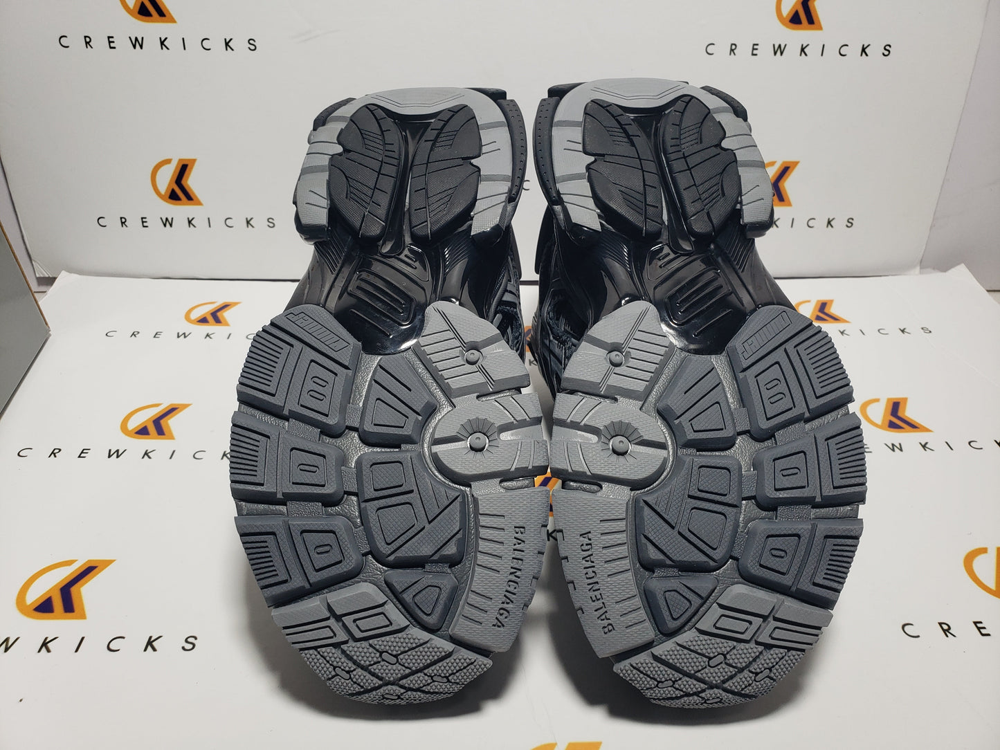 BALENCI Runner All Black Gray - image 5