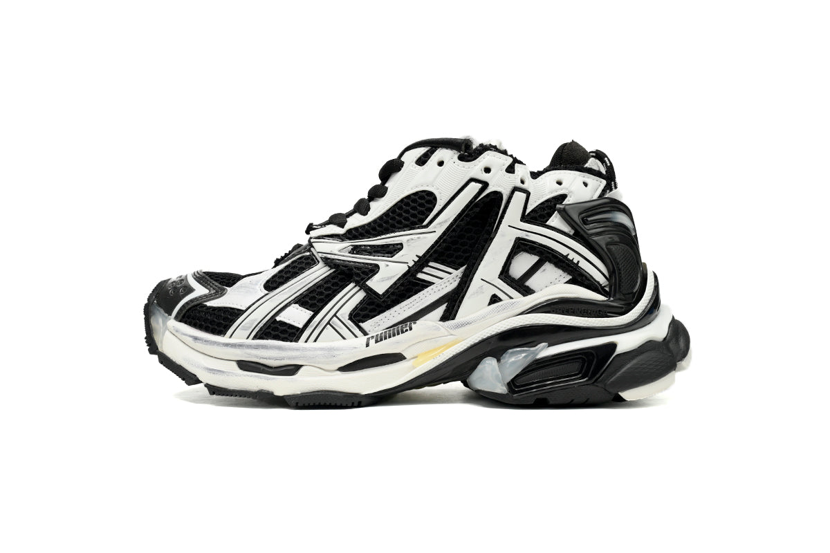 BALENCI Runner Sneaker Black White - image 1