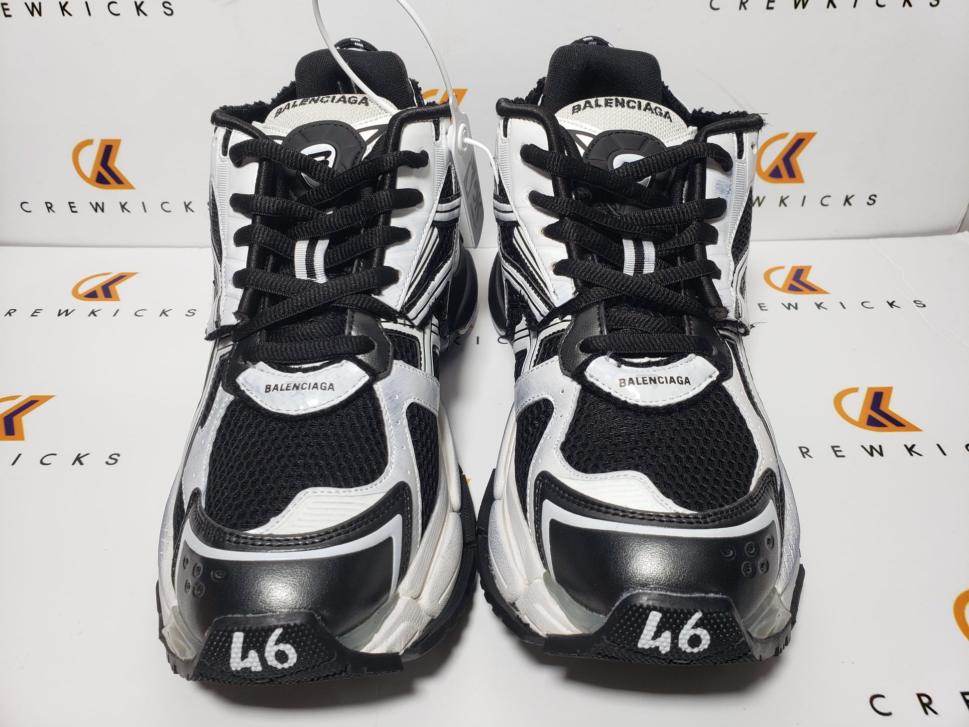 BALENCI Runner Sneaker Black White - image 2