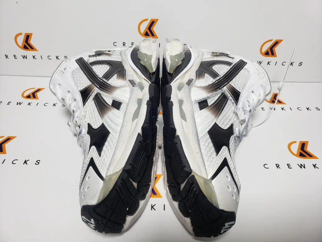 BALENCI Runner Sneaker Gradient White Black - image 3