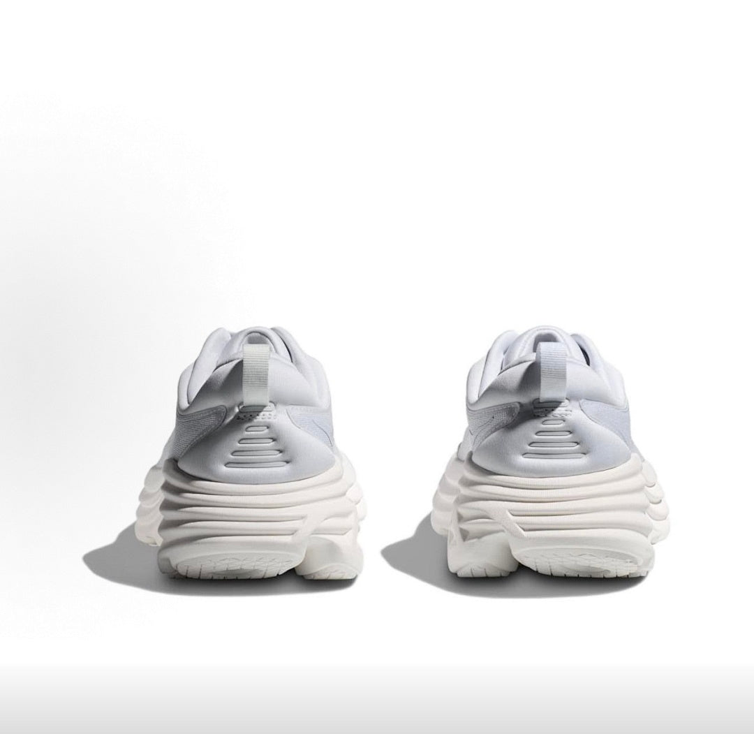 HOKA Bondi 8 Sneakers